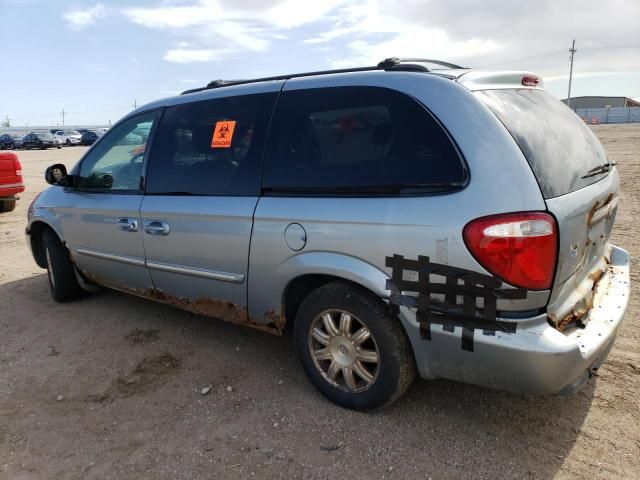 2006 Chrysler Town & Country Touring