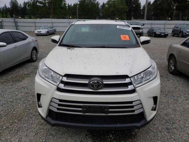 2019 Toyota Highlander SE