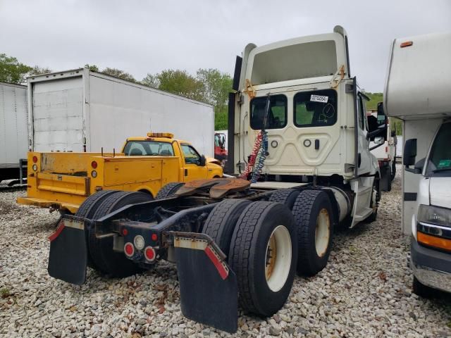 2021 Freightliner Cascadia 126