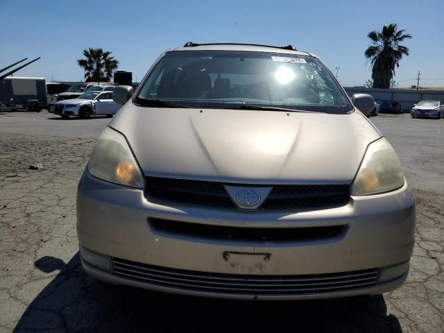 2005 Toyota Sienna XLE