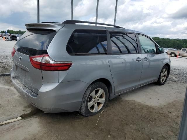 2015 Toyota Sienna LE