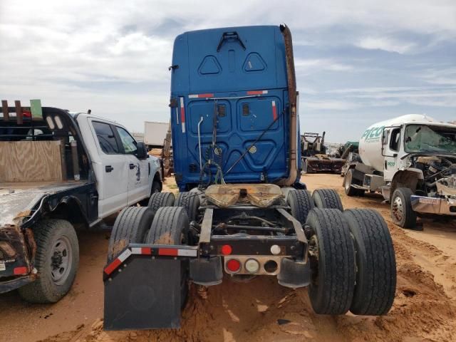 2008 Freightliner Cascadia 125