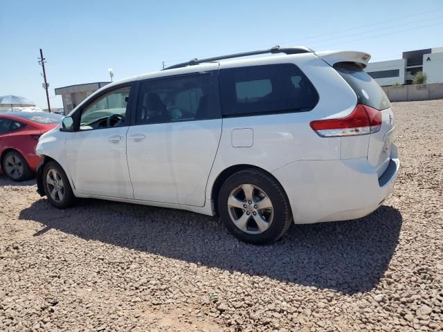 2014 Toyota Sienna LE