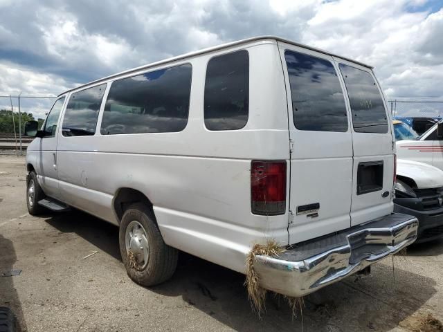 2013 Ford Econoline E350 Super Duty Wagon