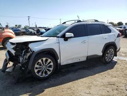 Toyota Vehiculos salvage en venta: 2020 Toyota Rav4 XLE Premium