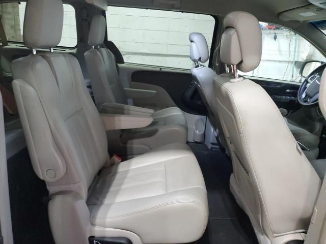 2015 Chrysler Town & Country Touring