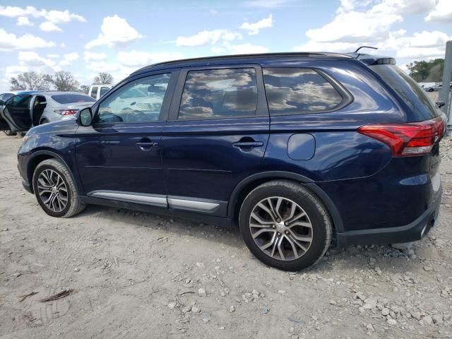 2016 Mitsubishi Outlander SE