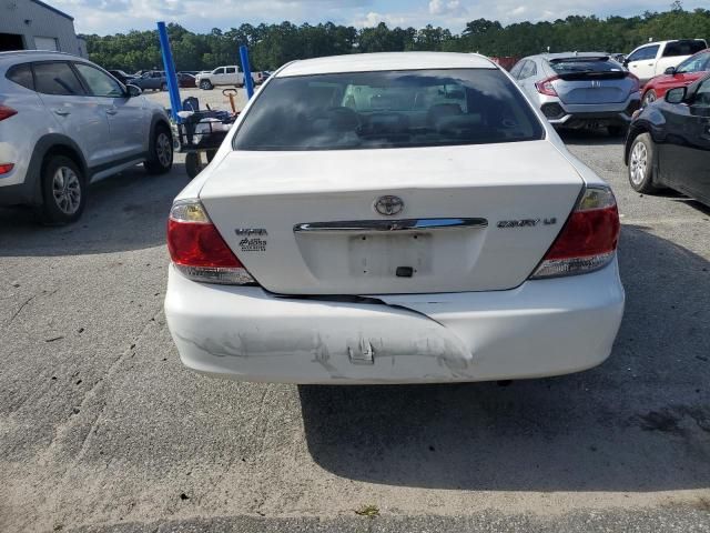 2005 Toyota Camry LE