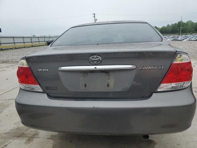 2005 Toyota Camry LE