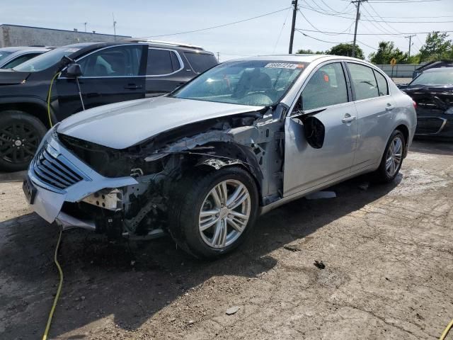 2015 Infiniti Q40