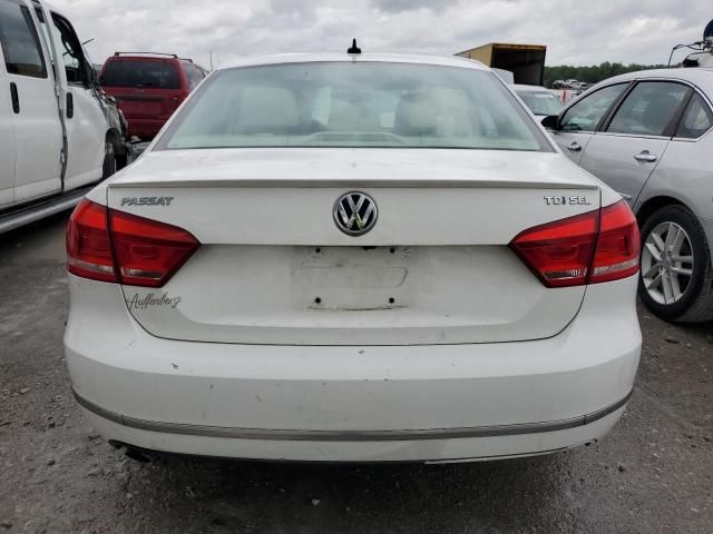 2013 Volkswagen Passat SEL