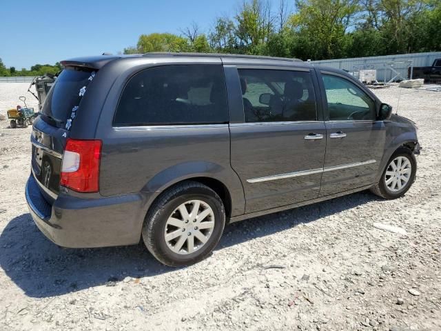 2016 Chrysler Town & Country Touring