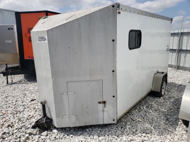 2004 DCT Enclosed