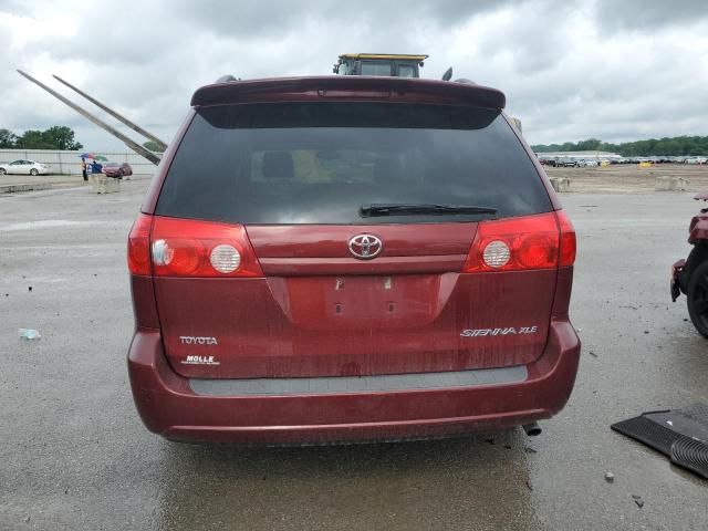 2008 Toyota Sienna XLE