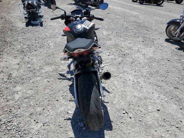 2018 Aprilia Tuono