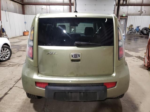 2011 KIA Soul +