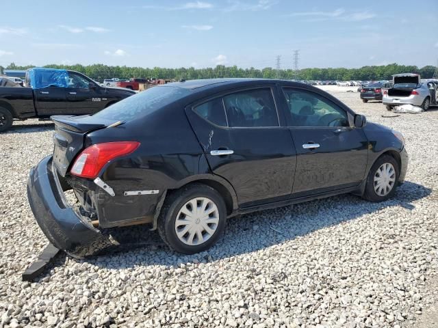 2013 Nissan Versa S