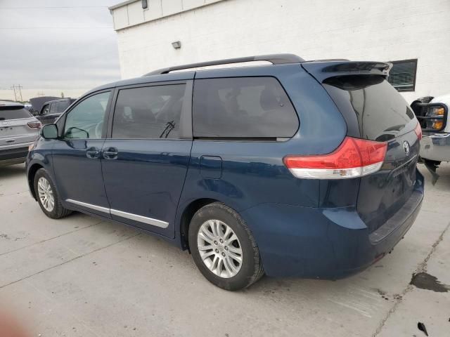 2011 Toyota Sienna XLE