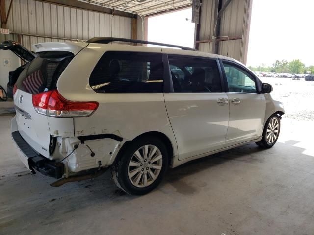 2012 Toyota Sienna XLE