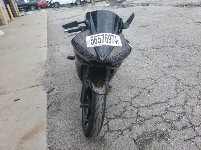 2004 Yamaha YZFR6 L