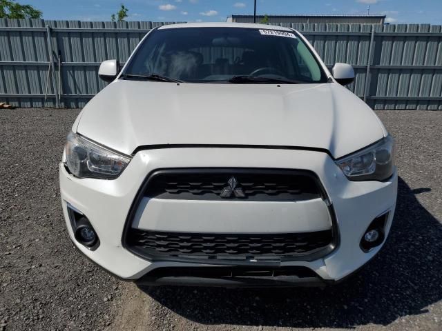 2015 Mitsubishi RVR SE