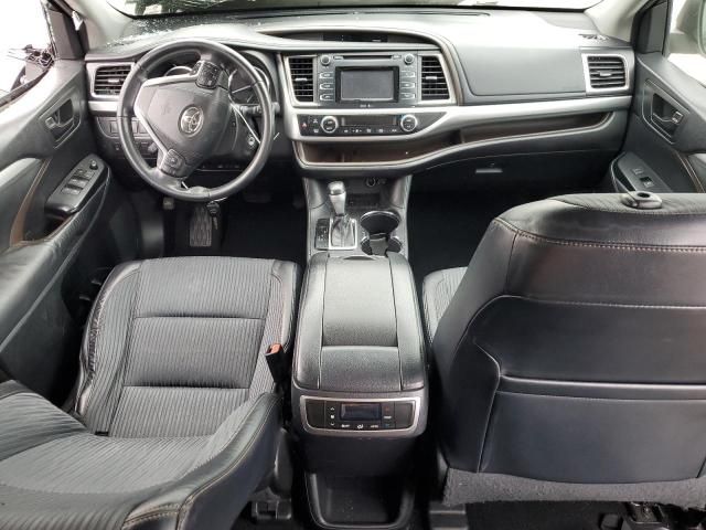 2015 Toyota Highlander LE