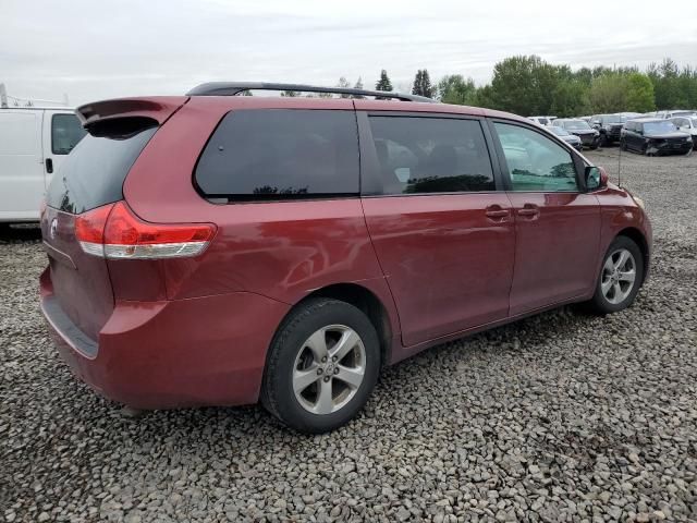 2011 Toyota Sienna LE