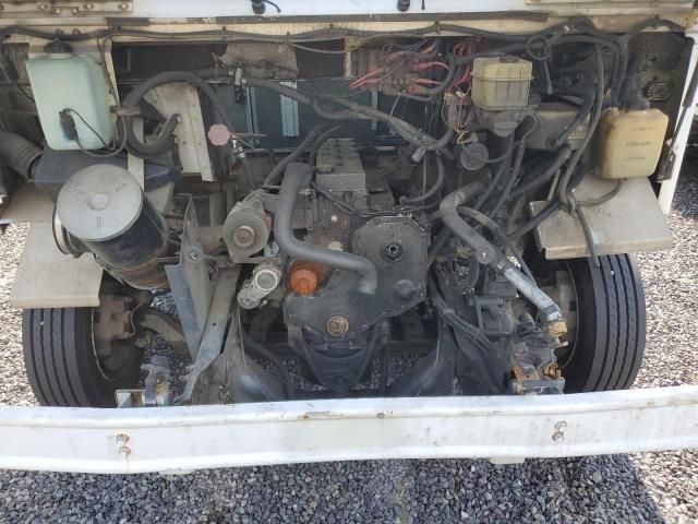 2000 Freightliner Chassis M Line WALK-IN Van