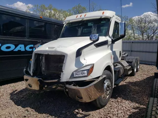 2023 Freightliner Cascadia 126