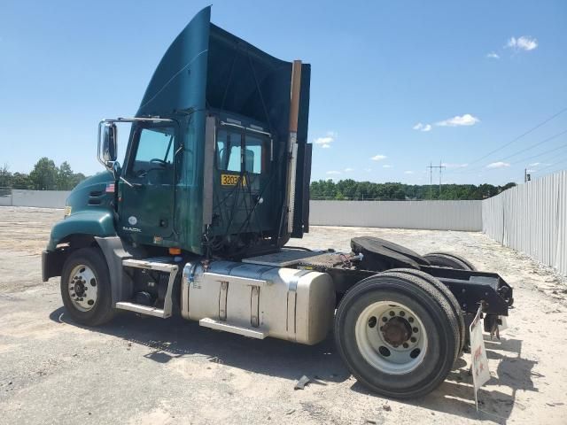 2013 Mack 600 CXU600