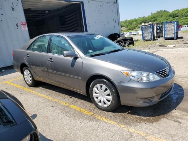 2005 Toyota Camry LE