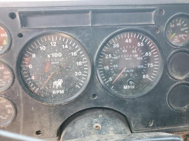 2000 Mack 600 CH600