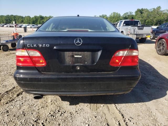 2000 Mercedes-Benz CLK 320