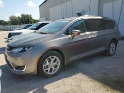 Chrysler Pacifica Vehiculos salvage en venta: 2018 Chrysler Pacifica Touring L Plus