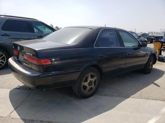 1999 Toyota Camry LE