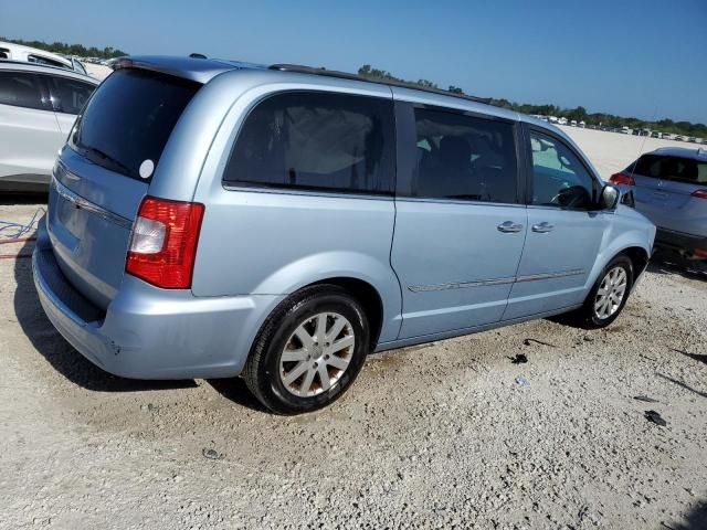 2016 Chrysler Town & Country Touring