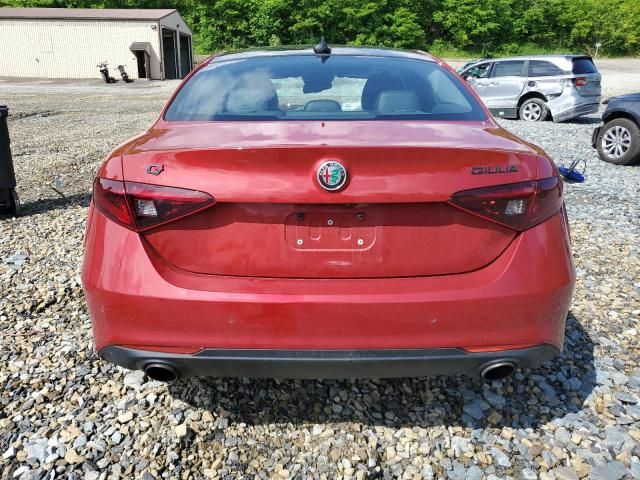 2018 Alfa Romeo Giulia TI Q4