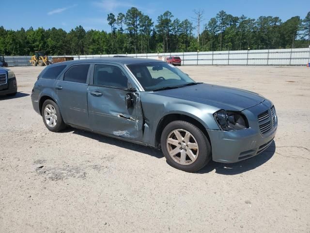 2006 Dodge Magnum SE