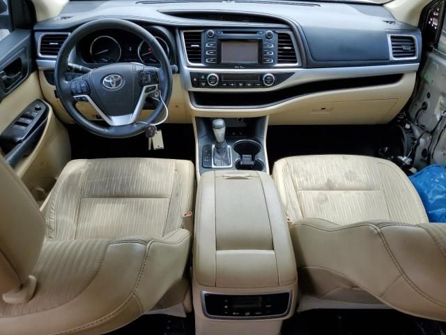 2015 Toyota Highlander LE