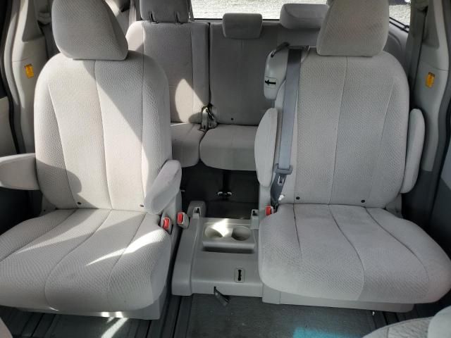 2012 Toyota Sienna LE