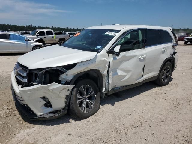 2019 Toyota Highlander LE