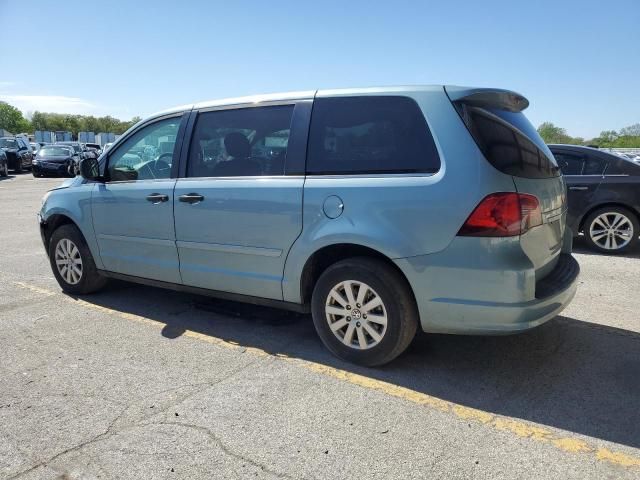 2009 Volkswagen Routan S