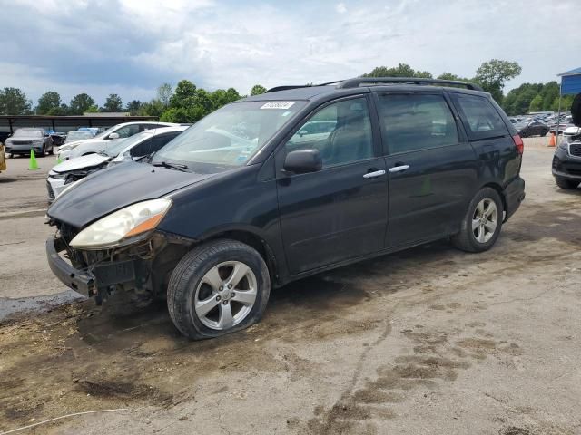 2009 Toyota Sienna CE