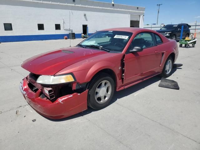 2000 Ford Mustang