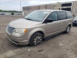 Salvage cars for sale from Copart Fredericksburg, VA: 2009 Chrysler Town & Country LX