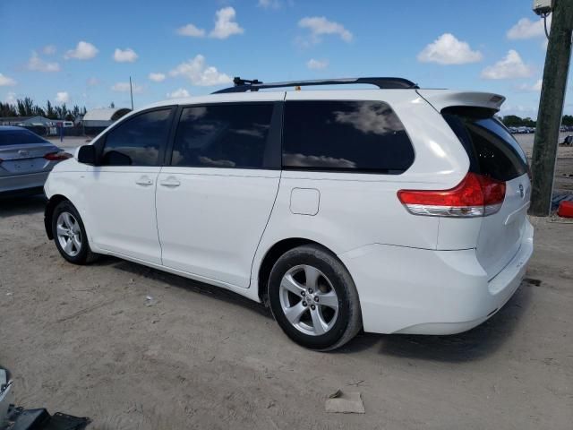 2011 Toyota Sienna LE