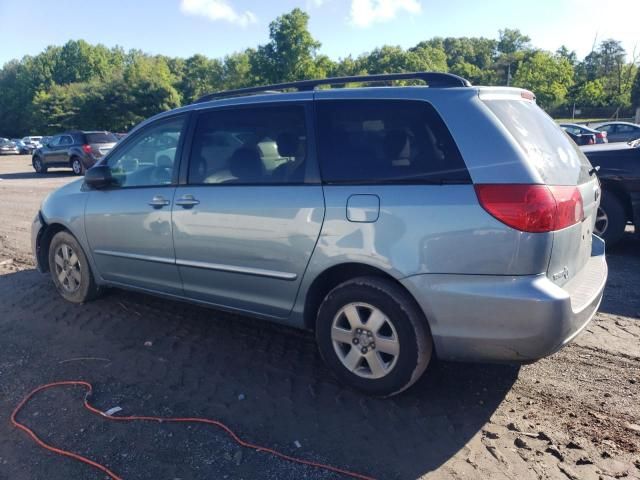 2009 Toyota Sienna CE