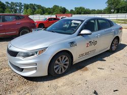KIA Vehiculos salvage en venta: 2017 KIA Optima LX