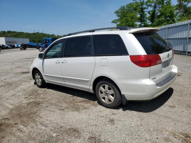 2004 Toyota Sienna XLE