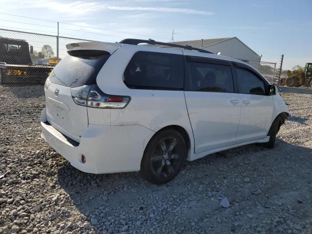 2012 Toyota Sienna Sport